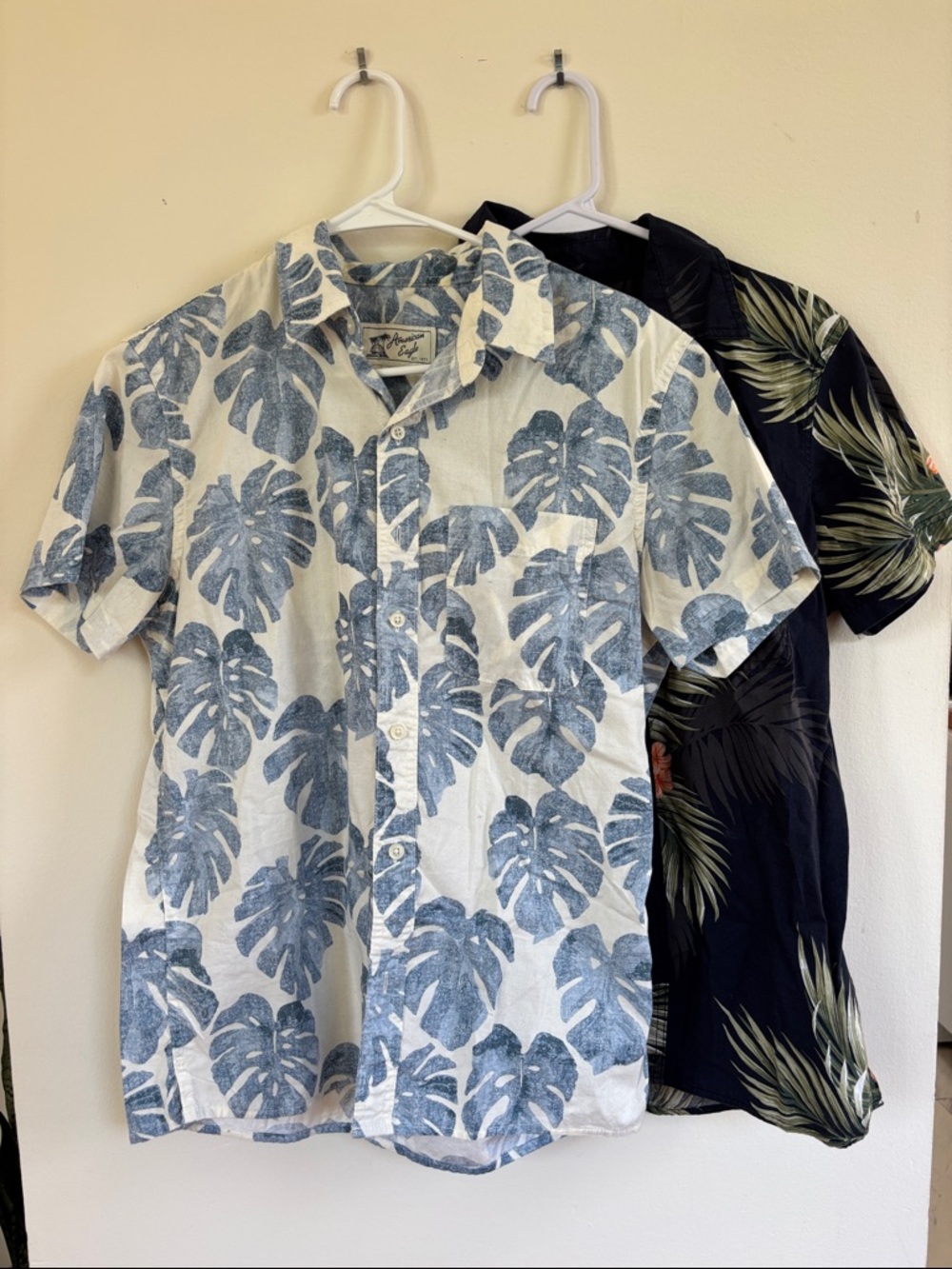 Bundle of Two American Eagle Men’s Hawaiian Shirts - Size S